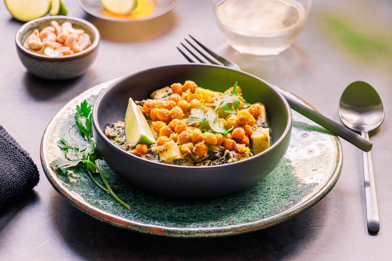 Paneer mit Spinat und Kichererbsen