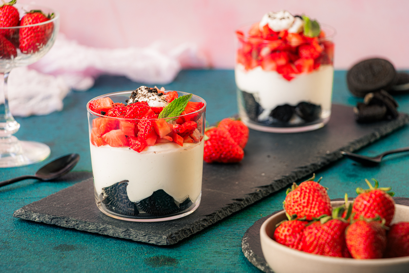 Erdbeer Nachtisch mit Skyr und Oreo
