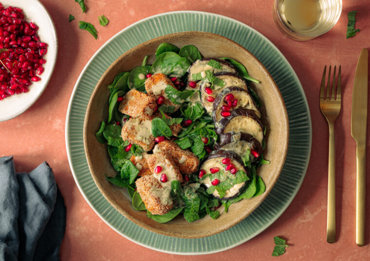 Bowl mit Süßkartoffel und Aubergine