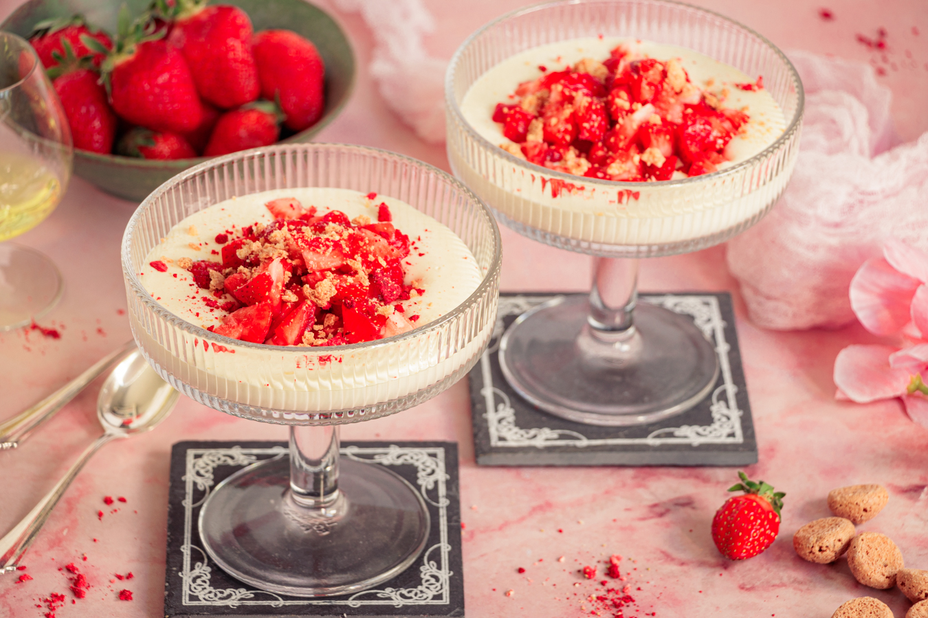 Mascarpone Mousse mit Erdbeeren