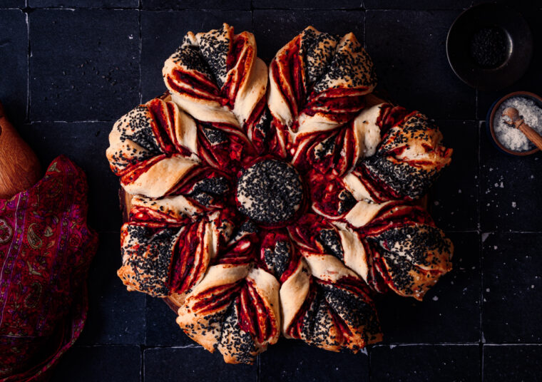 Star Bread mit Rote Bete und Feta